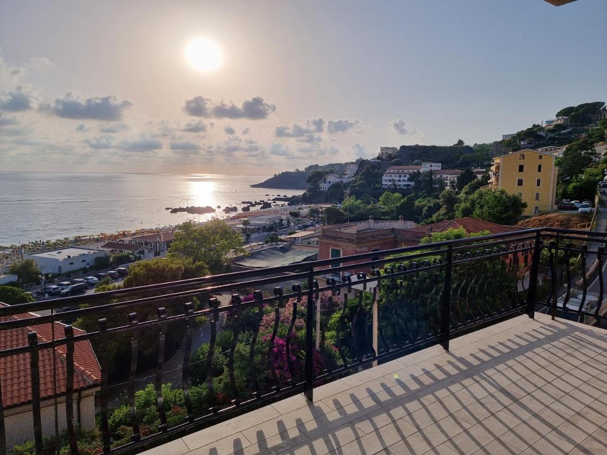 1531 Jackson B&B Scalea Exterior foto